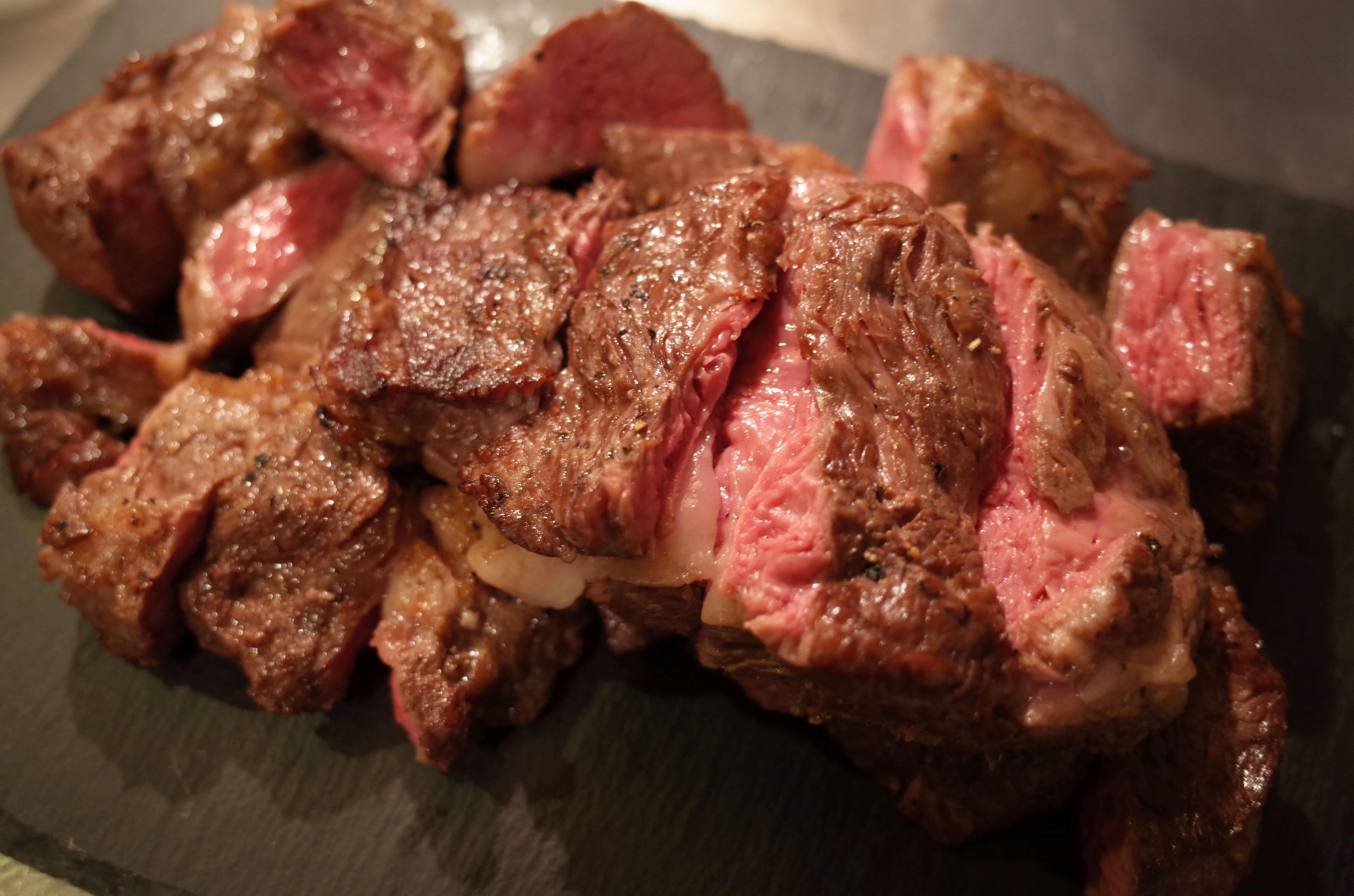コストコの牛肩ロースブロック肉を美味しい厚切りステーキに仕上げる方法 ひかるぶろぐ